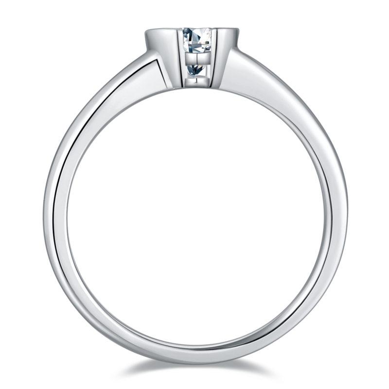 简约三角形S925银镀白金MoissaniteWomen's Ring0.5ctD级